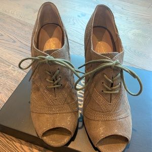 Seychelles peep toe bootie.